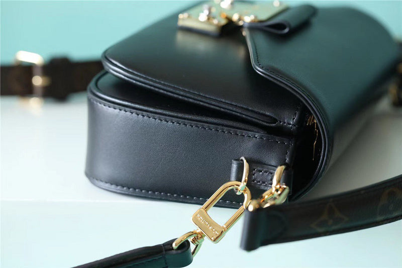 Amelia - LOV Lady Bags - 1088