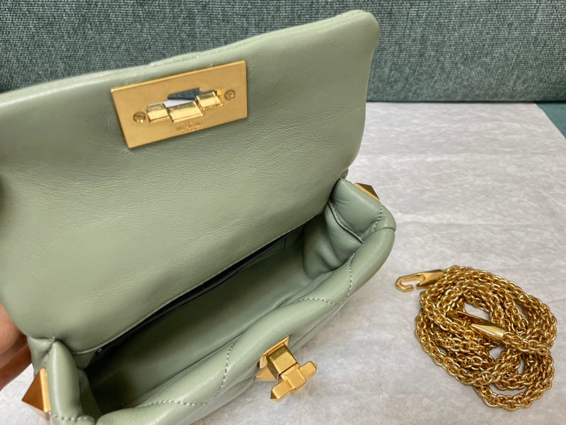 Amelia's Bag Gallery - VEL Bags - 587