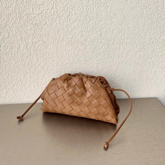 BV Mini Pouch Caramel, For Women, Bags 8.6in/22Amelia585852VCPP19850