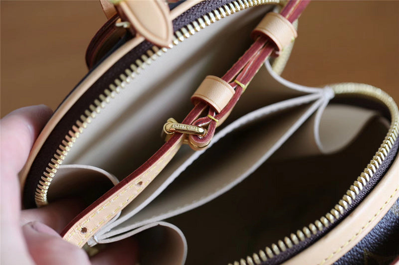 Fan Fashion Lu-Vi bags - 8338