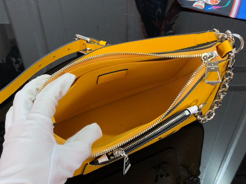 Fan Fashion Lu-Vi bags - 17252