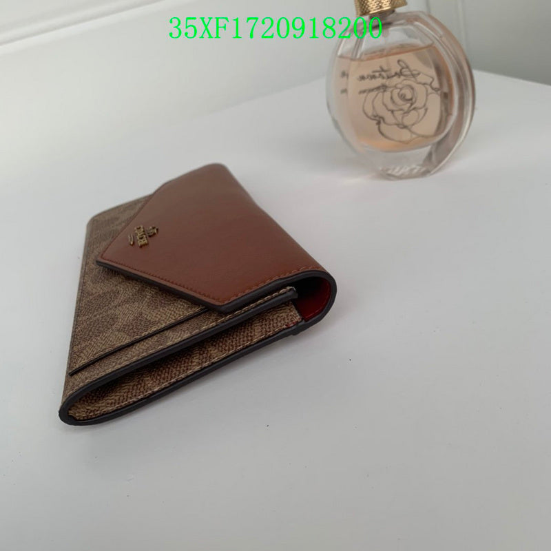 Amelia - CAH Wallet - 087
