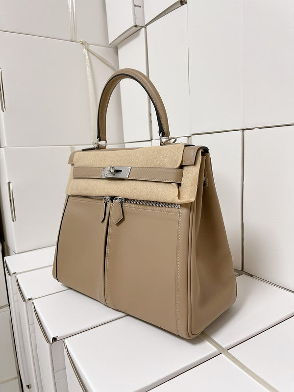 Amelia - HMS Bags - 1814