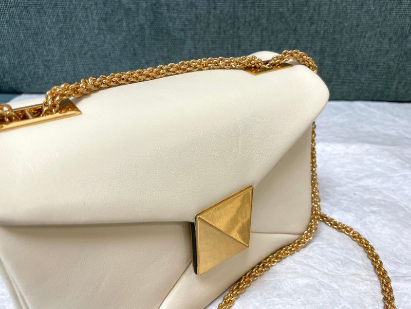 VAL LUXURY BAGS - FOR FASHION LOVERS  AFFORDABLE LUXURY BAGS- 934