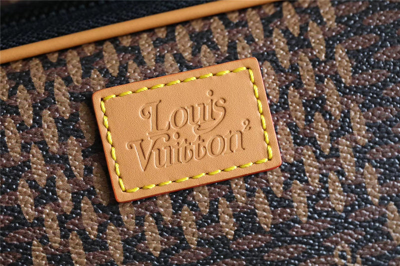 Fan Fashion Lu-Vi bags - 9780