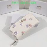 Amelia - CAH Wallet - 053