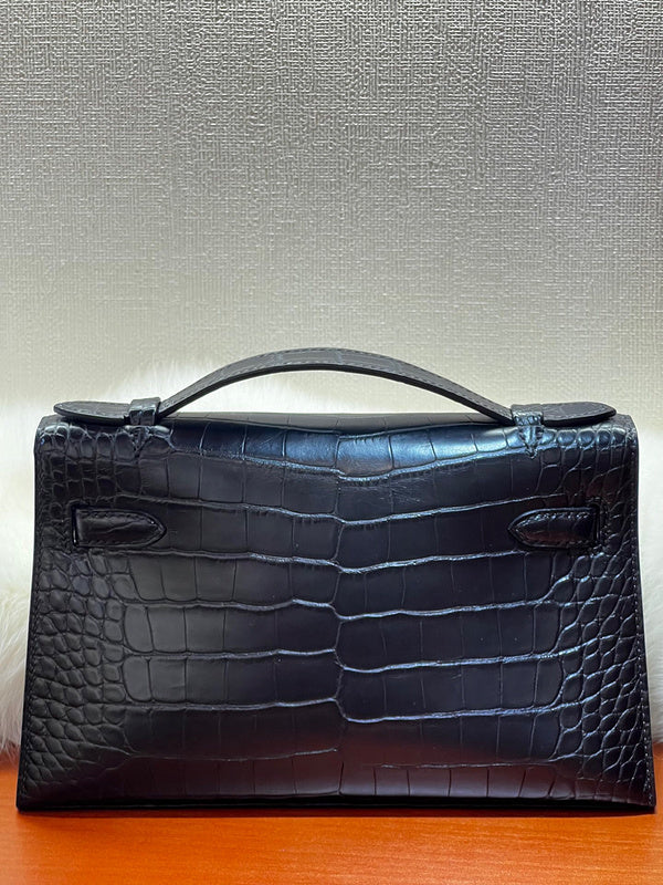 Amelia - HMS Bags - 1771