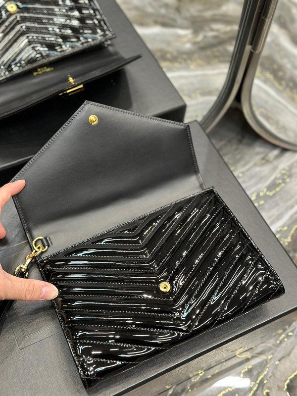 Amelia - YSL Bag - 3956