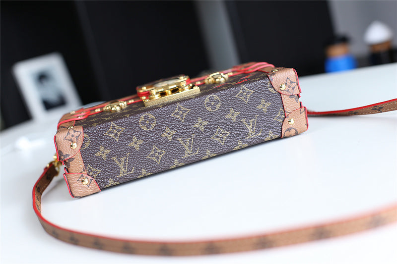 Fan Fashion Lu-Vi bags - 8220