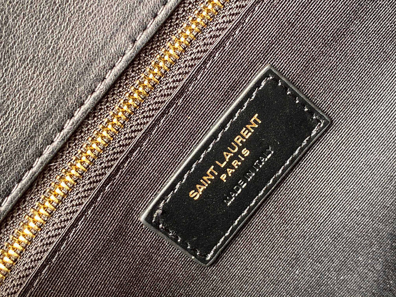 Amelia - YSL Bag - 3681