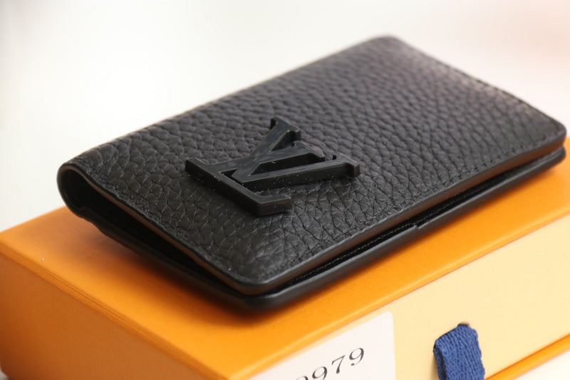 Fan Fashion Lu-Vi bags - 17597