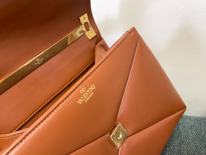 Amelia's Bag Gallery - VEL Bags - 232