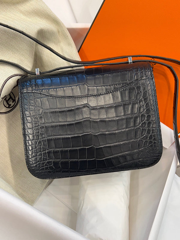 Amelia - HMS Bags - 1605
