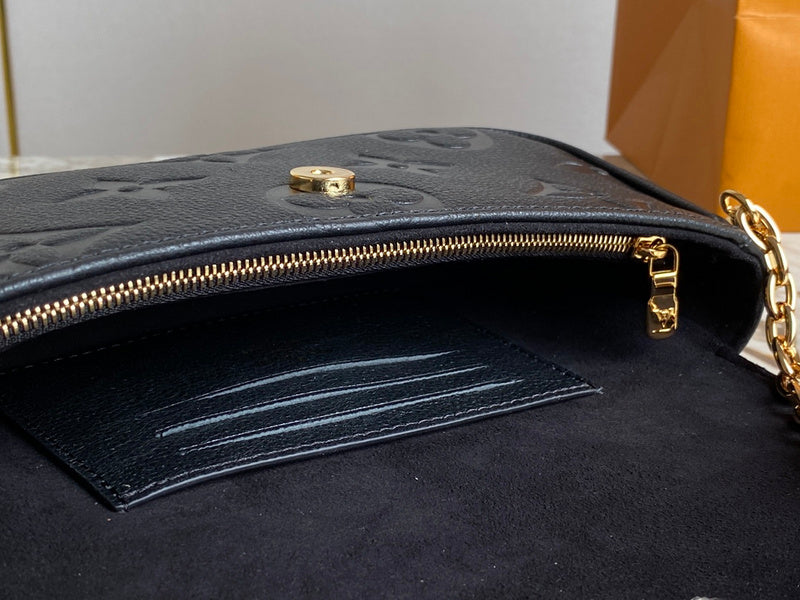 Amelia's Bag Gallery - LOV Bags - 933