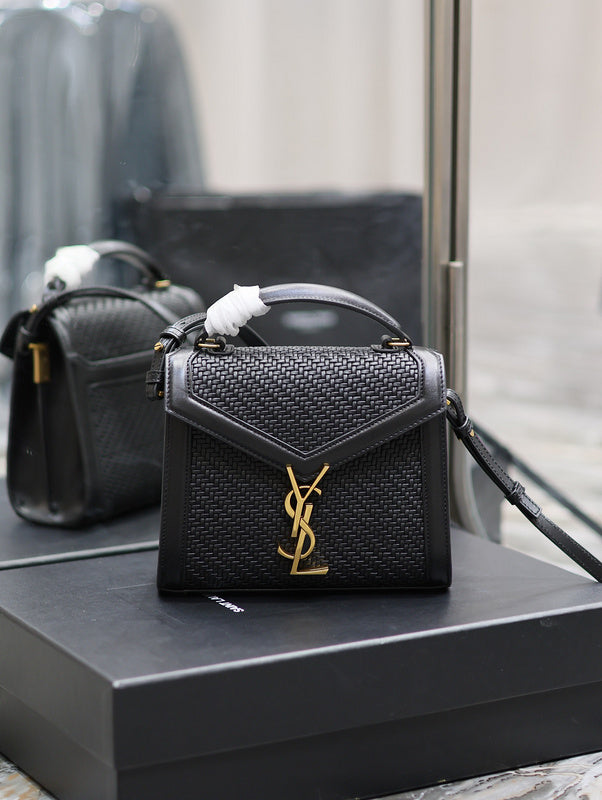 Amelia - YSL Bag - 1833
