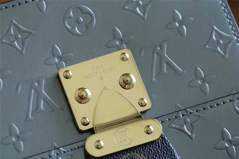 Fan Fashion Lu-Vi bags - 8040