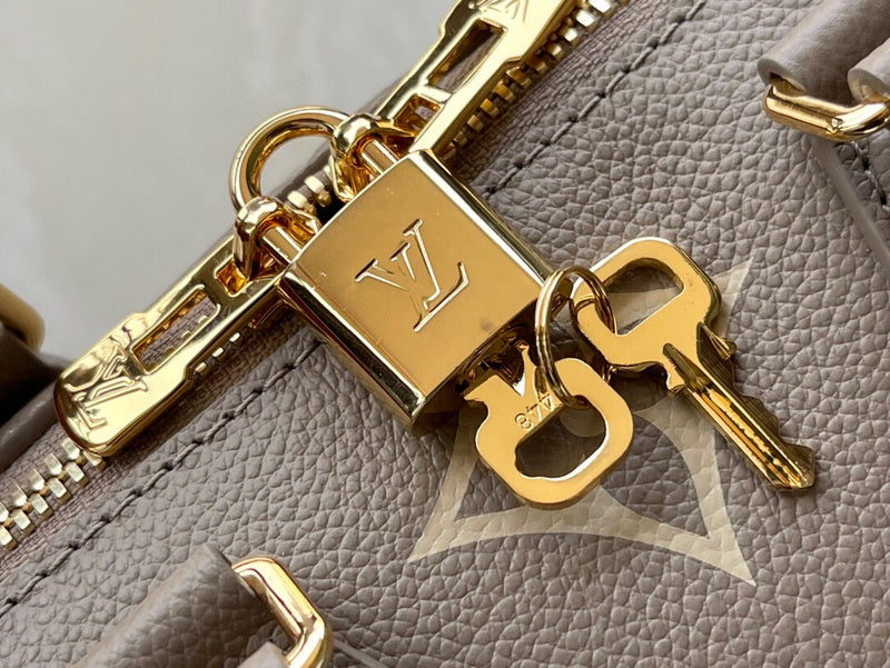 Fashion Lu-Vi bags - 4338