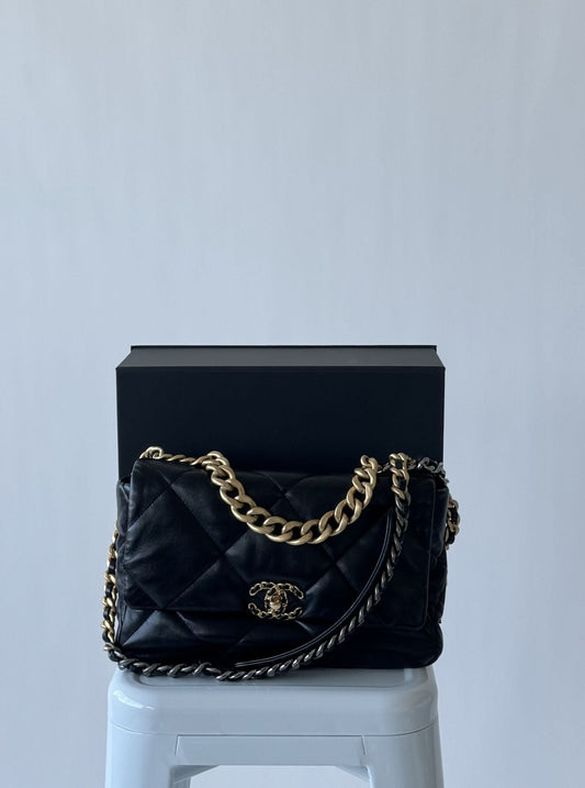 Chanel 19 Medium, Black Lambskin Leather - FULL SET