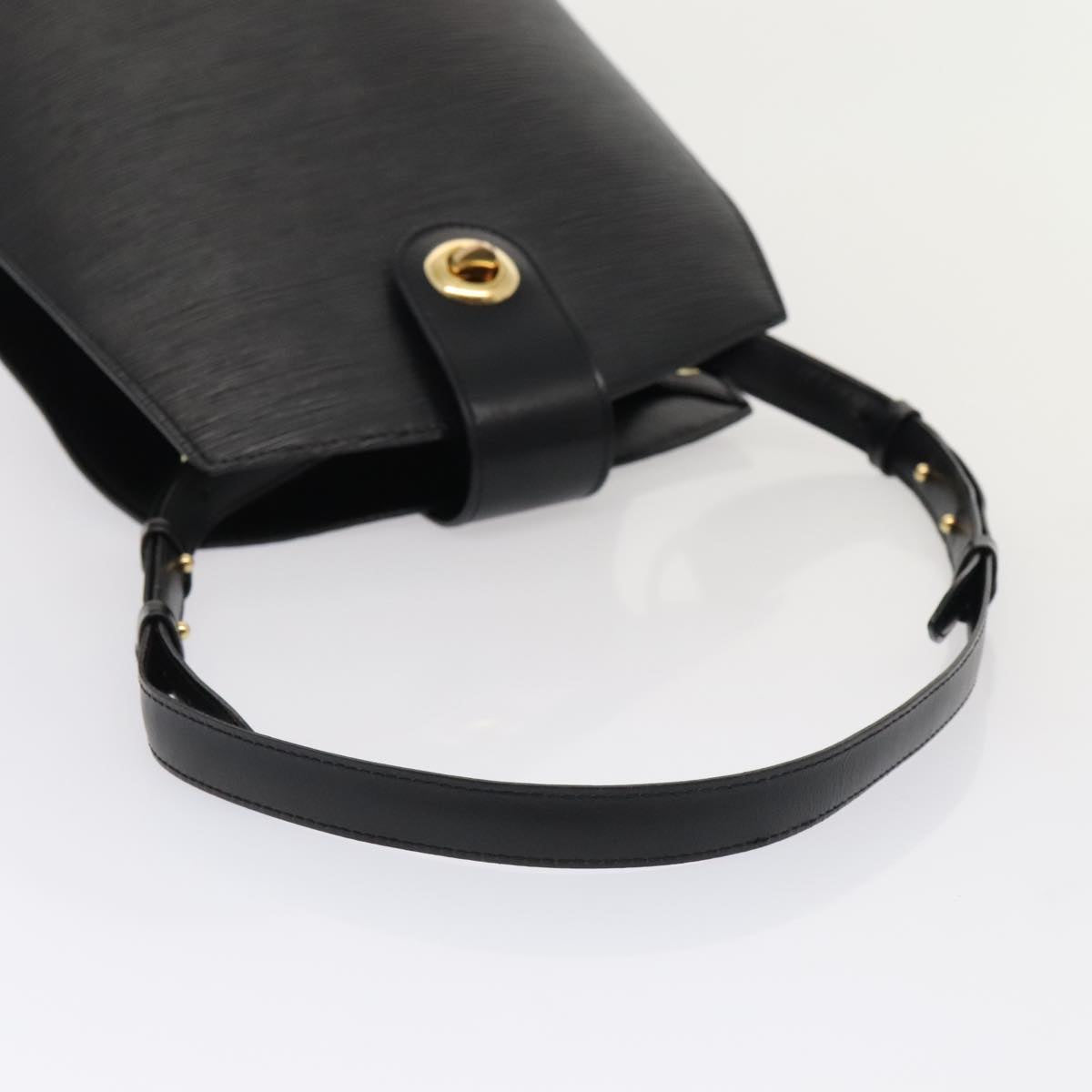 LOUIS VUITTON Epi Cluny Shoulder Bag Black M52252 LV Auth ep5548