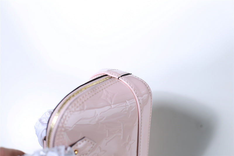 Fan Fashion Lu-Vi bags - 8300