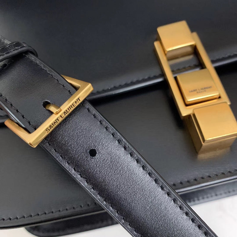 Amelia - YSL Bag - 3851