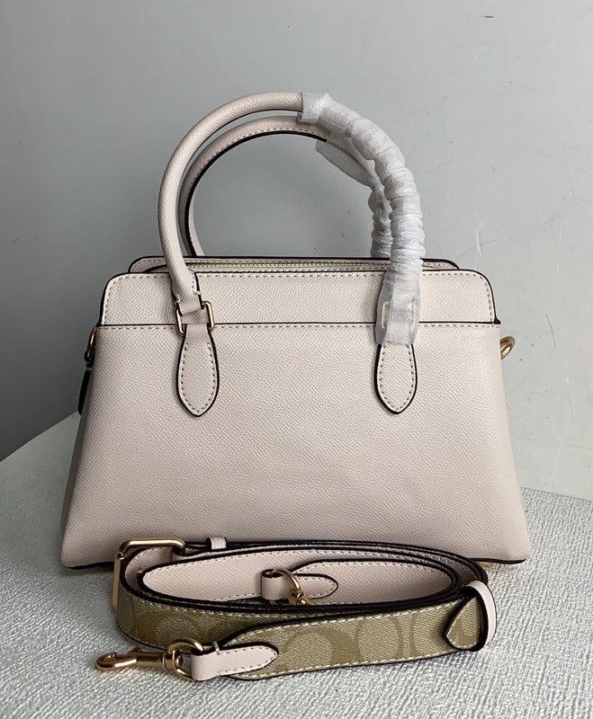 Amelia-i CAH Bags - 101