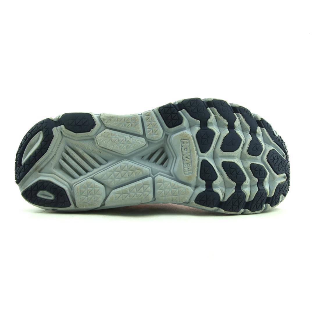 HOKA ONE ONE CLIFTON 7