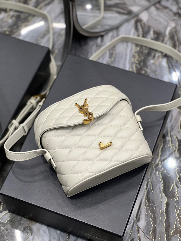 Amelia - YSL Bag - 3918