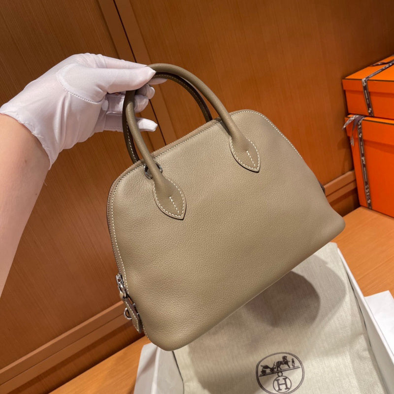 Amelia - HMS Bags - 1743