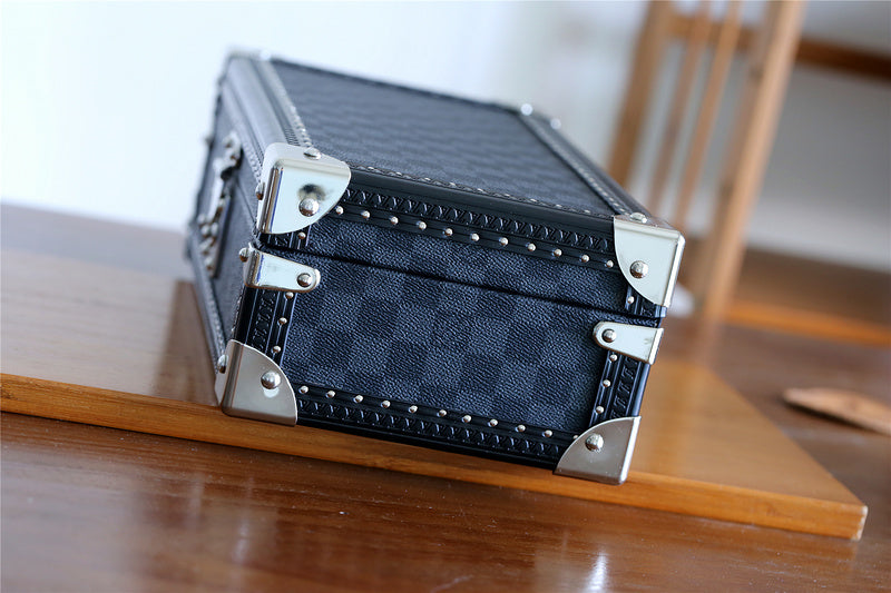 Fan Fashion Lu-Vi bags - 11351