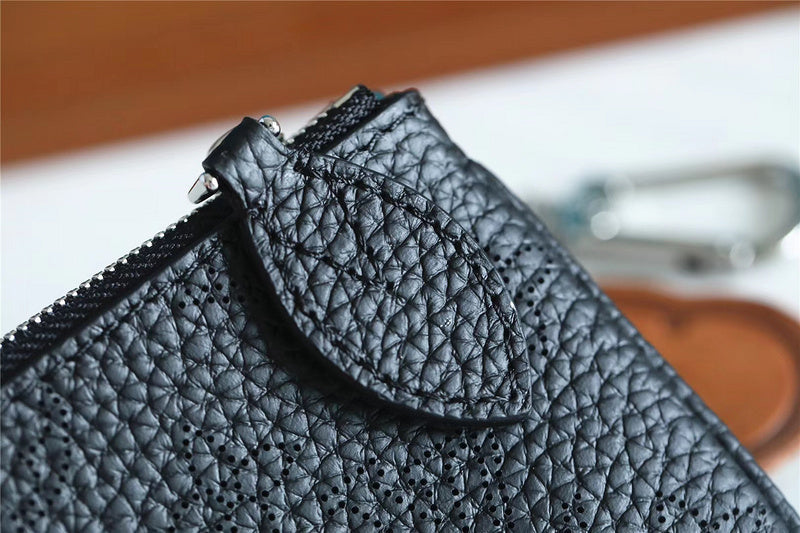 Fan Fashion Lu-Vi bags - 8967