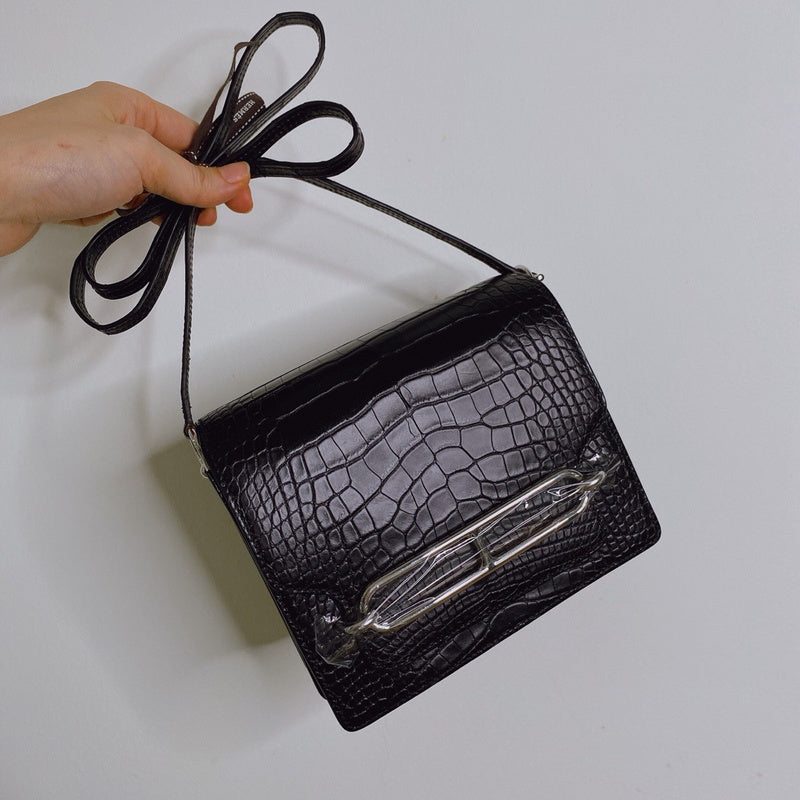 Amelia - HMS Bags - 1792