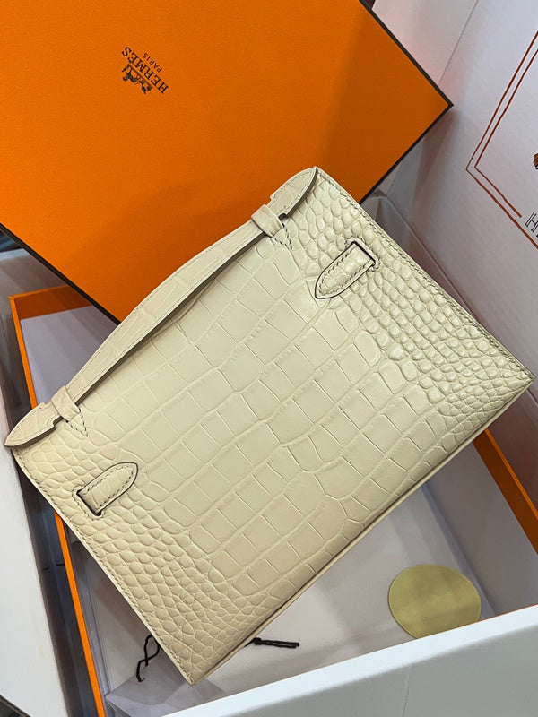 Amelia - HMS Bags - 1431