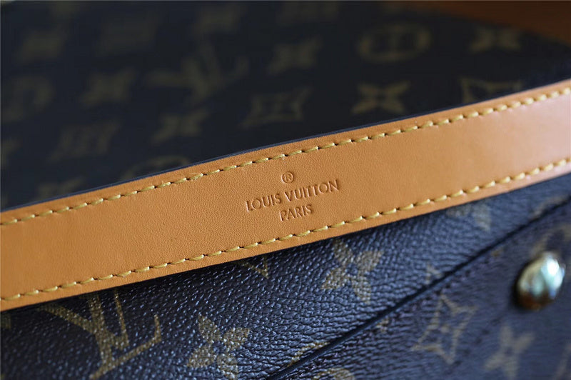 Fan Fashion Lu-Vi bags - 8379