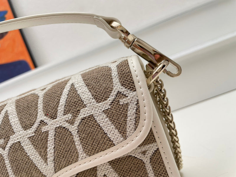Amelia's Bag Gallery - VEL Bags - 168