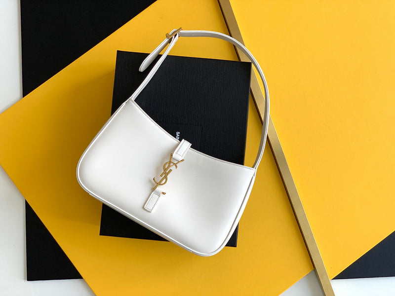Amelia - YSL Bag - 4125