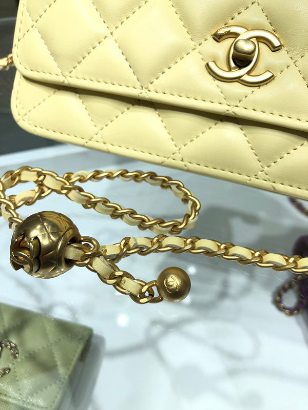 Wellow Bags - Chanel - Bags  - 404