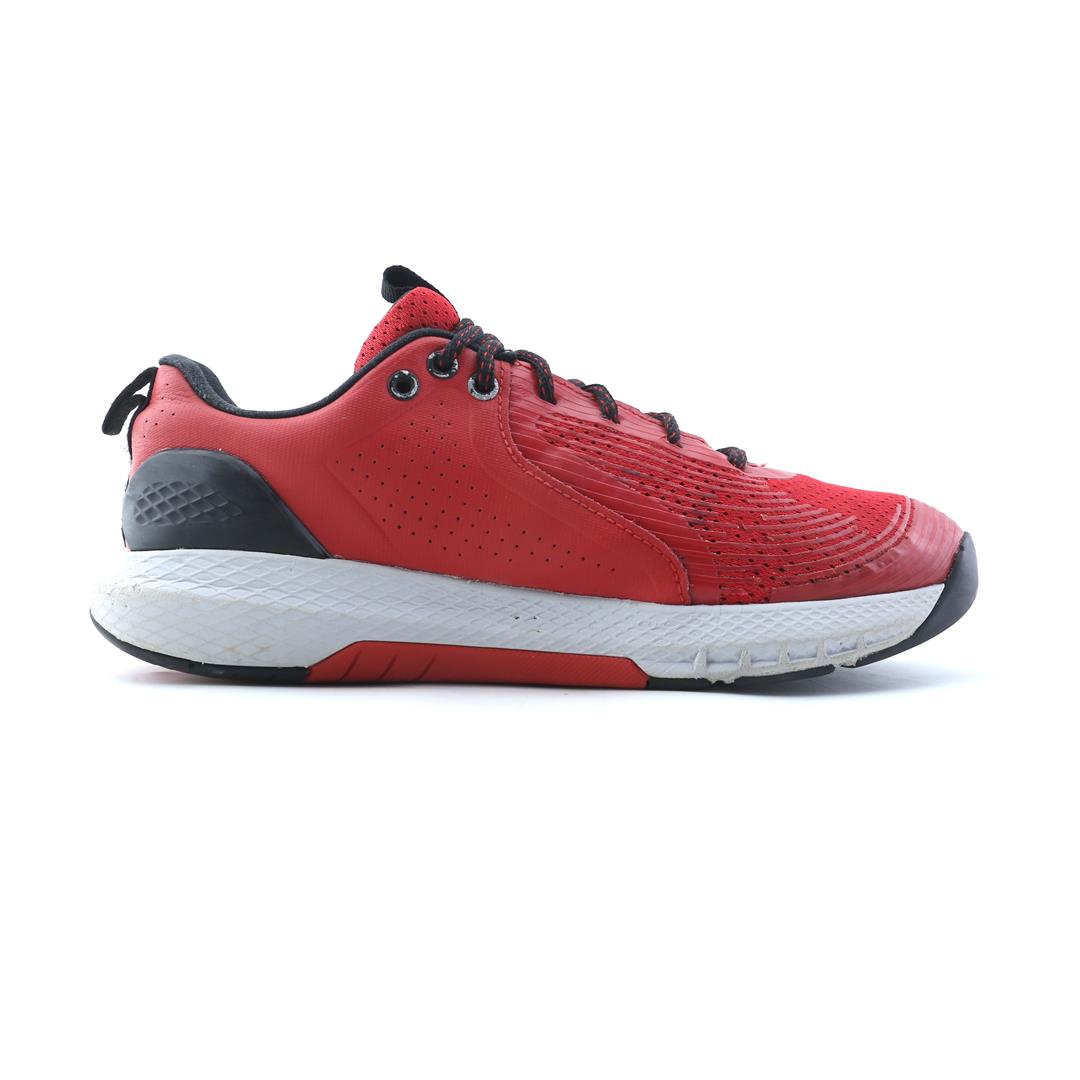 UNDER ARMOUR CHARGED COMMIT TR 3