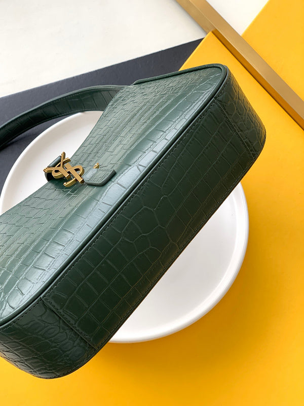 Amelia - YSL Bag - 4124