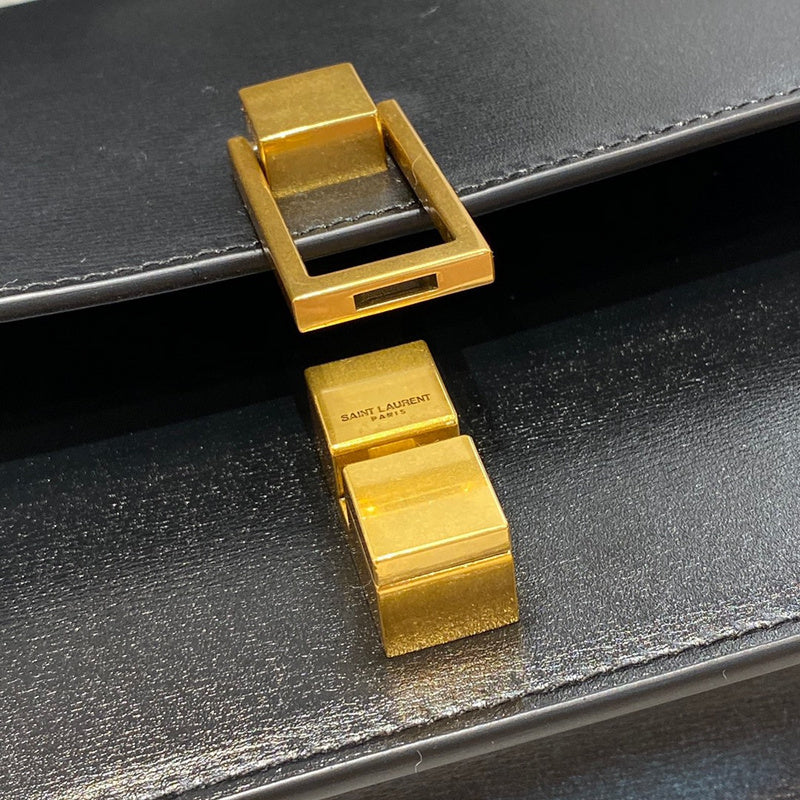 Amelia - YSL Bag - 3785