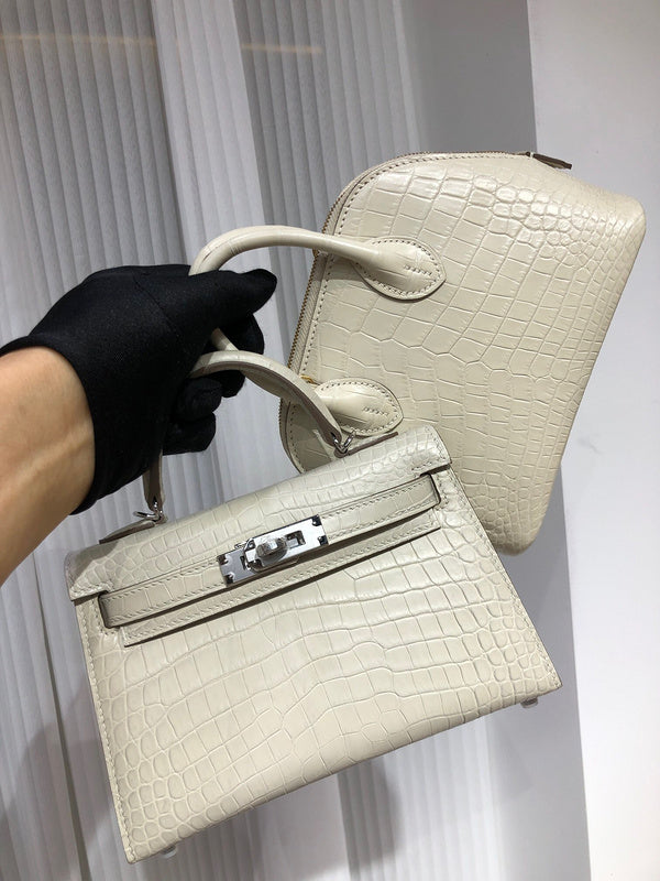 Amelia - HMS Bags - 1528