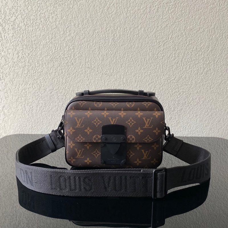 Fan Fashion Lu-Vi bags - 17376