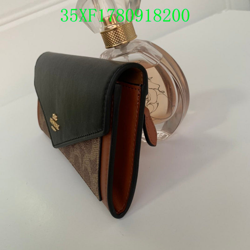 Amelia - CAH Wallet - 084