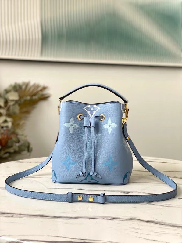 Fan Fashion Lu-Vi bags - 17577