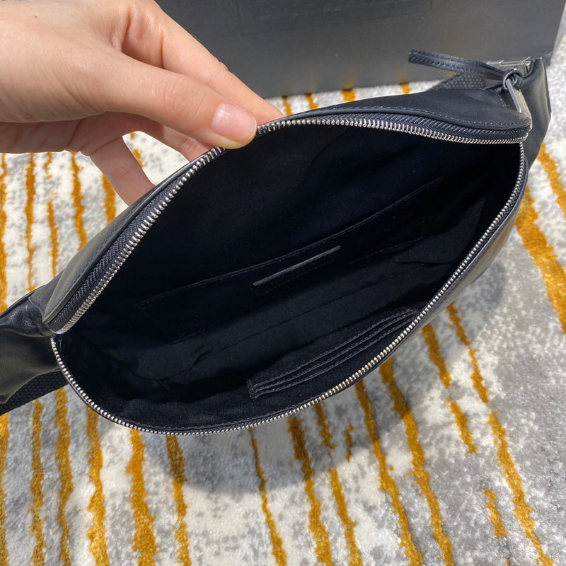 Amelia - YSL Bag - 3830