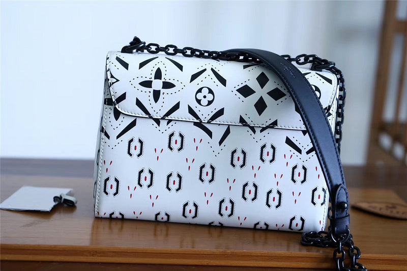 Fan Fashion Lu-Vi bags - 8537