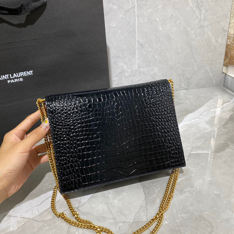 Amelia - YSL Bag - 4060