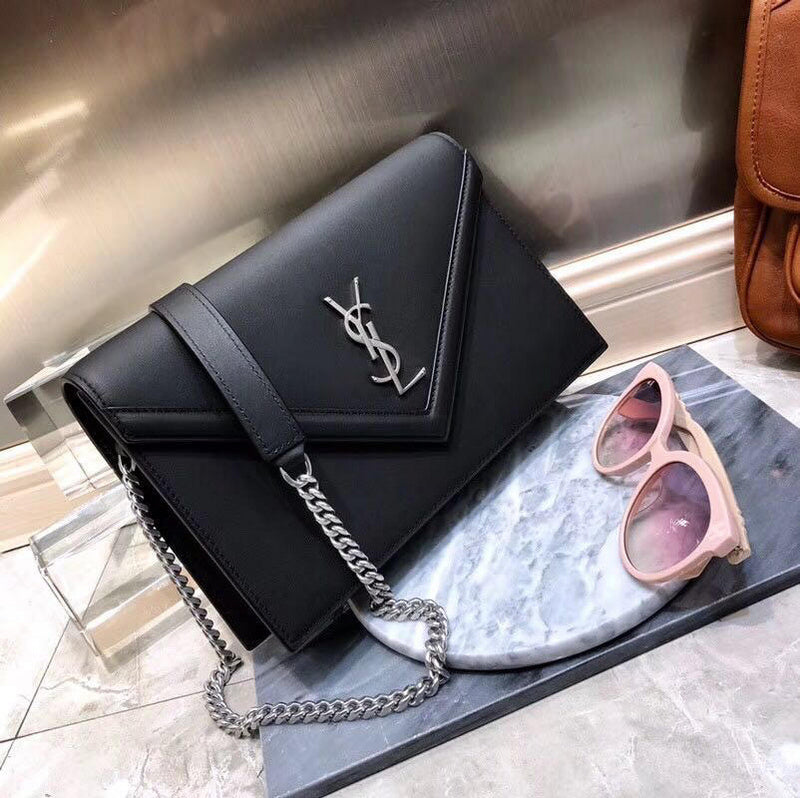 Amelia - YSL Bag - 2553