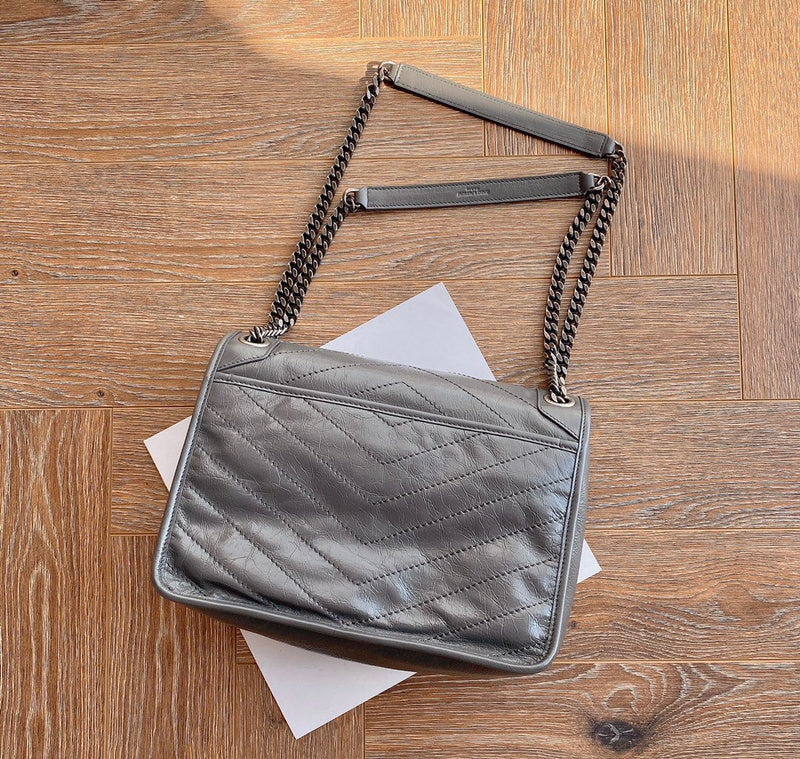 Amelia - YSL Bag - 3731
