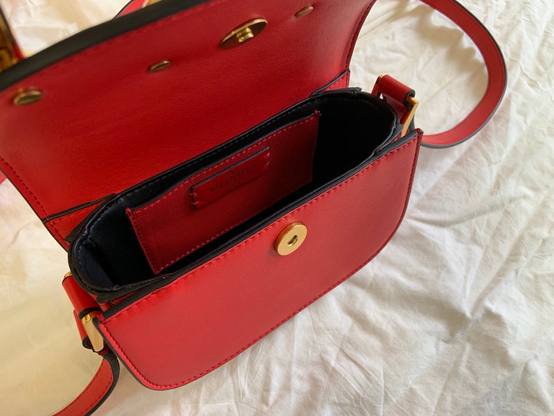 VAL LUXURY BAGS - FOR FASHION LOVERS  AFFORDABLE LUXURY BAGS- 1331